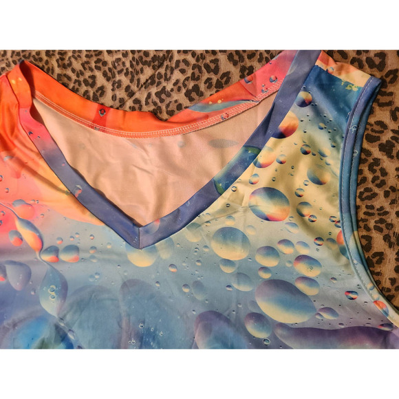 Tank Top Women's Size 3X-Large Bubble Print V-Neck Pullover 100% Polyester (AI) - Picture 2 of 5